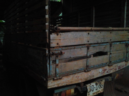 TOYOTA DYNA 75 HP หกล้อช่วงสั้น กระบะคอกไม้ยาว 3.20 เมตร สภาพดีพร้อมใช้งาน เครื่องดีสตาร์ทง่าย หัวเดิมๆภายในเก๋งยังอยู่ครบ ช่วงล่างคัชซีไม่ผุ เอกสารเล่มทะเบียนมีครบ ราคาต่อรองได้ครับ