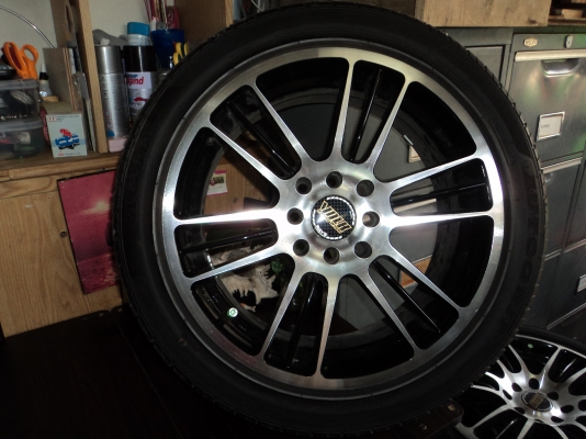 ขายล้อแม๊ค/ยาง 205/45r16ใหม่ๆขอบ16 ราคาถูกครับ4รู100/114