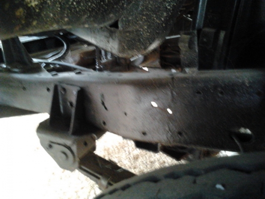 ISUZU ELF 74 HP รถบรรทุก 4 ล้อกลาง หัวเหลี่ยมสภาพอย่างสวย เครื่องแน่นไม่เยิ้ม ภายในเก๋งคอนโซลสวยอุปกรณ์ครบ กระบะเหล็กยาว 3.50 เมตร ช่วงล่างคัชซีไม่มีผุ ยางดีใช้งานได้เลย เอกสารทะเบียนครบพร้อมโอน ราคาต่อรองได้ครับ