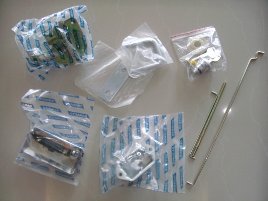 ชุดกลอนประตูหัวเก๋ง PC-5 KOMATSU