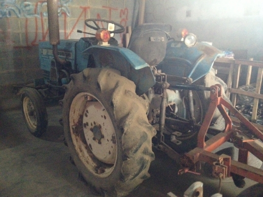 ขาย รถไถเล็ก MITSUBISHI D2000 พร้อมอุปกรณ์ต่อพ่วง