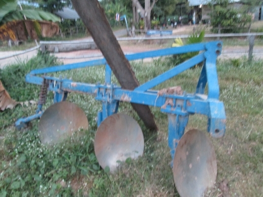 FORD 5000 77 เครือง T5 อุปกรณ์ผาน3ชุด สภาพสวยพร้อมใช้งาน FORD 5000 77 เครือง T5 อุปกรณ์ผาน3ชุด สภาพสวยพร้อมใช้งาน