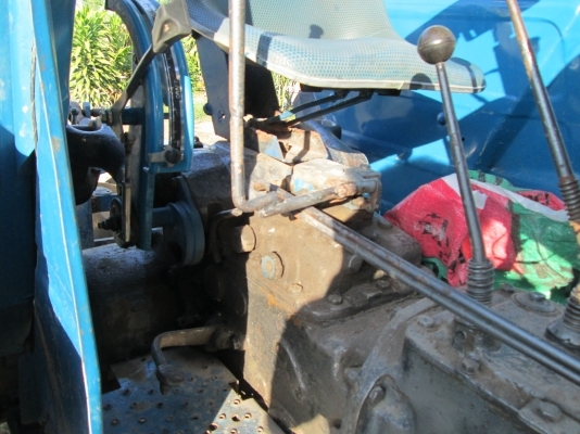 FORD 5000 77 เครือง T5 อุปกรณ์ผาน3ชุด สภาพสวยพร้อมใช้งาน FORD 5000 77 เครือง T5 อุปกรณ์ผาน3ชุด สภาพสวยพร้อมใช้งาน