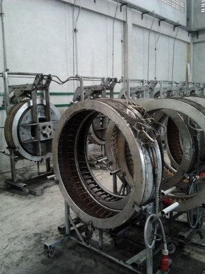 รับตัวแทนจำหน่ายยางอัดดอก B T R บ่อทองรีเทรดจำกัด