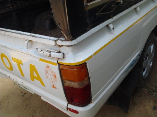 TOYOTA HILUX HERO 2.4D ปี 30 รถบ้านๆแต่งครบสภาพสวย เครื่องแน่นแรงดี ภายในเก๋งสวย แอร์เย็น กระบะไม่มีผุ ช่วงล่างคัชซีสวยไม่มีผุ ยางดีพร้อมใช้งานได้เลย เอกสารทะเบียนภาษีครบพร้อมโอนครับ ราคาต่อรองได้นะครับ