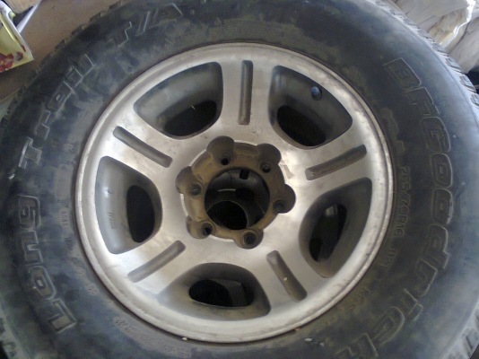 ขายล้อแม็ก ขอบ 16 " กว้าง 8 " ใส่รถออฟโรด 4x4 " ราคาคุยกันได้