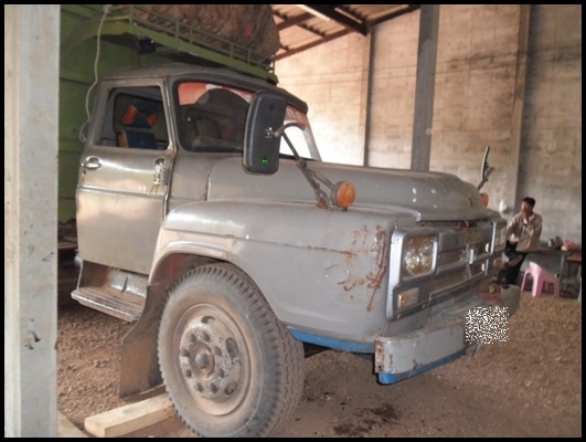 สิบล้อหัวยาว 2เพลา มีสโลกลาง ราคาจิ๊บๆ