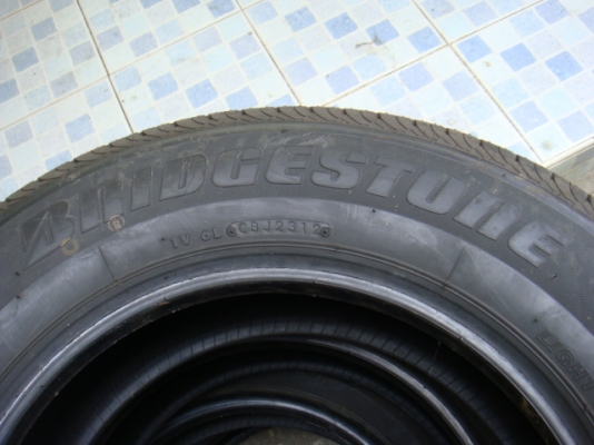 ขายยาง 205/70r15 ปี12 ถอดจากวีโก้ป้ายแดง