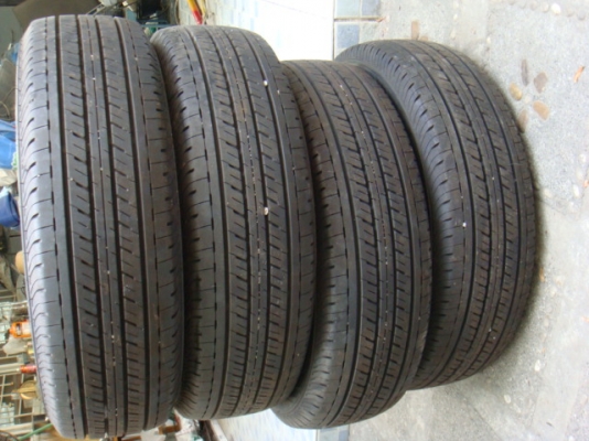 ขายยาง 205/70r15 ปี12 ถอดจากวีโก้ป้ายแดง