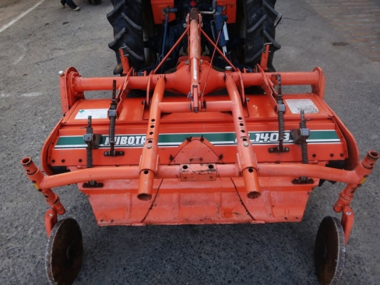 รถแทรคเตอร์ 4 WD KUBOTA SUNSHINE L1-18 พร้อมโรตารี่ สภาพเก่านอกแท้ นำเข้าเองจากญี่ปุ่น รถแทรคเตอร์ 4 WD KUBOTA SUNSHINE L1-18 พร้อมโรตารี่ สภาพเก่านอกแท้ นำเข้าเองจากญี่ปุ่น