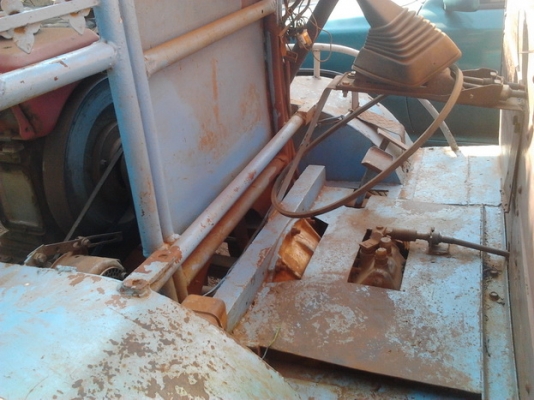 ขายด่วน รถอีแต๋น เครื่อง 11 แรง KUBOTA ET110 เกียร์ของ ISUZU NPR 115 กระบะคอกไม้ทรงโคราชสภาพสวยไม่มีผุเลย คัชซีหน้า 4 ช่วงล่างเพลาลอย ใช้ยาง 7.50 ขอบ 16" สภาพดีพร้อมใช้งานได้เลย ราคาต่อรองได้นะครับ