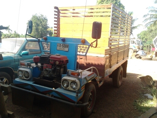 ขายด่วน รถอีแต๋น เครื่อง 11 แรง KUBOTA ET110 เกียร์ของ ISUZU NPR 115 กระบะคอกไม้ทรงโคราชสภาพสวยไม่มีผุเลย คัชซีหน้า 4 ช่วงล่างเพลาลอย ใช้ยาง 7.50 ขอบ 16" สภาพดีพร้อมใช้งานได้เลย ราคาต่อรองได้นะครับ