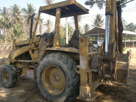 ขายด่วน ตักหน้าขุดหลัง CAT 428 เอกสารชุดจดทะเบียน ลดราคาเหลื่อ 300,000 ด่วน