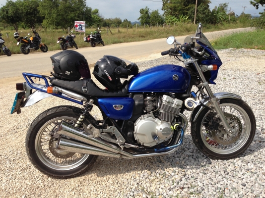 ขาย คับ CB400Four ทะเบียน ขาย 130000ิ เอกสาร พร้อม ภาษีไม่ขาด