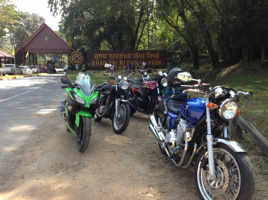 ขาย คับ CB400Four ทะเบียน ขาย 130000ิ เอกสาร พร้อม ภาษีไม่ขาด