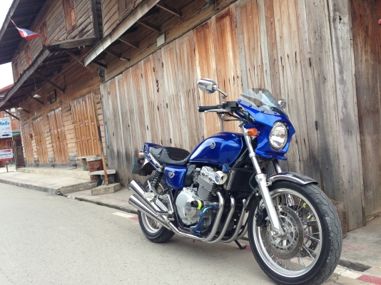 ขาย คับ CB400Four ทะเบียน ขาย 130000ิ เอกสาร พร้อม ภาษีไม่ขาด