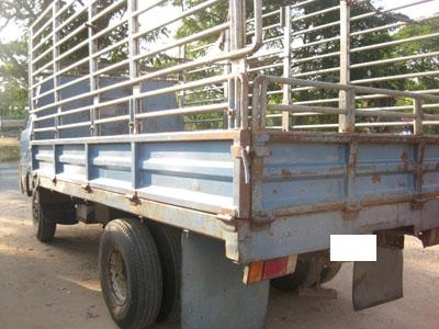 ขาย Isuzu 6 ล้อ KS 110 แรง F หลัง เกียร์เสื้อลาย มีสโลว์ โทร 088-4501277