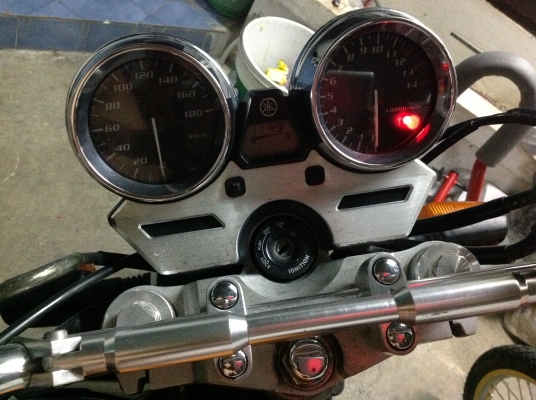 ขายYamaha xjr 400 ปี2004 อินวอยส์+สพม. ตัวจริง กุญแจชิพ ปั๊มดาว ราคาสุดท้าย 80000 ขายYamaha xjr 400 ปี2004 อินวอยส์+สพม. ตัวจริง กุญแจชิพ ปั๊มดาว ราคาสุดท้าย 80000