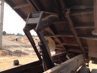 รถบรรทุก6ล้อเล็ก