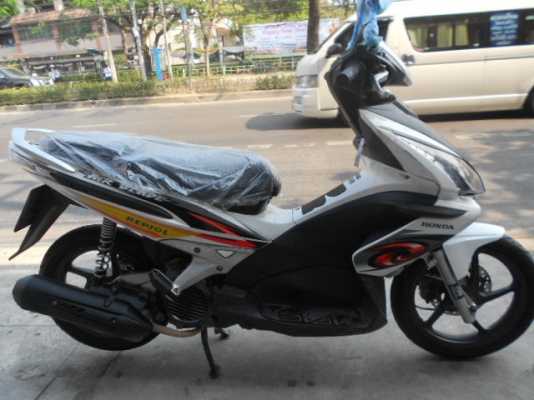 Air Blade เครื่องดีมากๆครับ รถไม่เคยล้มครับ ราคาถูกๆครับ Air Blade เครื่องดีมากๆครับ รถไม่เคยล้มครับ ราคาถูกๆครับ