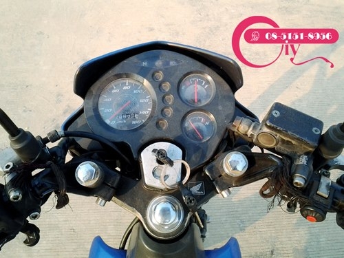 ขายด่วน SONIC ปี 48 สตาร์ทมือ ตัวใหม่แท้ๆเดิมทั้งคัน สวยๆ ราคา 24,900 บาทเท่านั้น รับรองคุ้มค่า เอกสารชุดโอนครบ ภาษีไม่ขาด