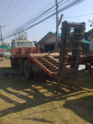 ขายเทเลอร์ HINO KT920 1เพลา พร้อมหางพับ สภาพสวยพร้อมใช้ ติดต่อได้ที่คุณ อ๊อฟ พิจิตร 086-737-9991