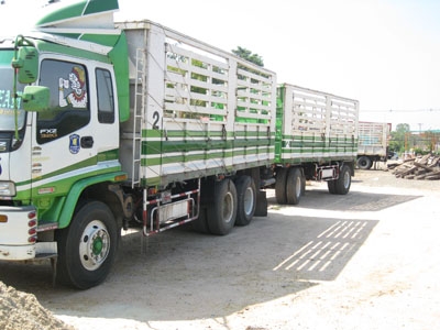 ขาย Isuzu Deca 270 Uro2 แม่ลูกไม่ดั้มพ์ สวยมาก  มีแนนซ์ให้จัดแนนซ์ได้ 1.8-1.9 ล้าน โทร 088-4501277