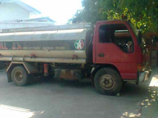 ขายรถุ6ล้อถังน้ำมัน ISUZU  120แรง ฝาขาวยาง  8.25   ถังจุได้  14000  ลิตรรถสวยพร้อมใช้