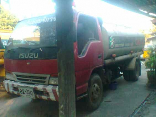 ขายรถุ6ล้อถังน้ำมัน ISUZU  120แรง ฝาขาวยาง  8.25   ถังจุได้  14000  ลิตรรถสวยพร้อมใช้