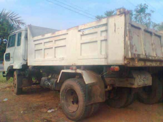 ขายรถ6ล้อดั้ม HINO FB 165 เครื่อง EH 700 หัวแรงเยอร์ ยาง 8.25เอกสารพร้อมรถสวยพร้อมใช้ ขายรถ6ล้อดั้ม HINO FB 165 เครื่อง EH 700 หัวแรงเยอร์ ยาง 8.25เอกสารพร้อมรถสวยพร้อมใช้