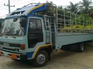 ISUZU ROCKY 175 HP 6BG1 กระบะคอกเหล็กยาว 6.30 เมตร เครื่องแน่นแรงดี หัวบางสวยภายในคอนโซลครบ แอร์ พวงมาลัยเพาเวอร์ เบรคทริ๊ปฟี้ ช่วงล่างใหญ่คัชซีสวยไม่มีดาม ยาง 8.25 ขอบ 16 พร้อมใช้งานได้เลย เอกสารทะเบียนครบพร้อมโอน ราคาต่อรองได้ครับ