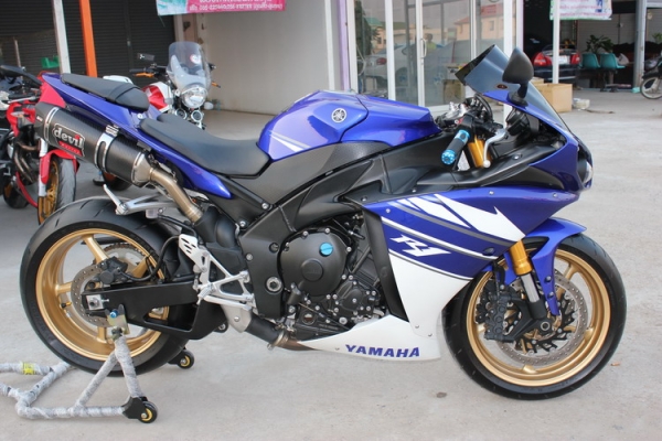 ขาย YAMAHA R1 ปี2010 สเป็คยุโรป อินวอยล์ *สรรพสามิตตัวจริงหมด สภาพป้ายแดง