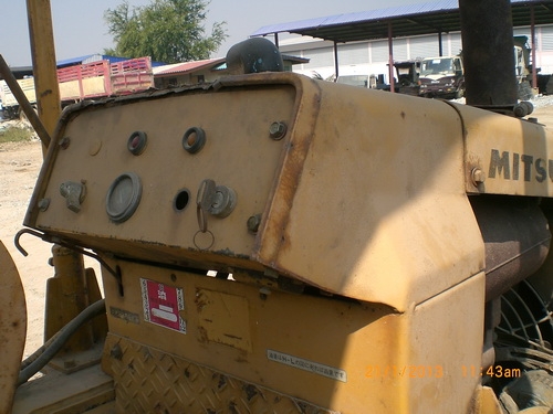 มิตซูบิชิ B D 2-F เก่านอก