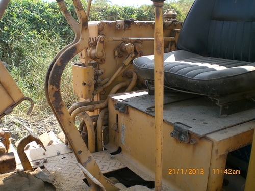 มิตซูบิชิ B D 2-F เก่านอก