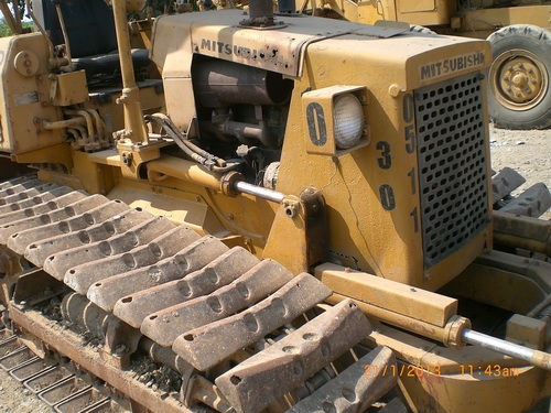 มิตซูบิชิ B D 2-F เก่านอก