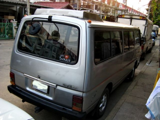 ขาย Nissan Urvan SD23 สภาพสวยเดิมๆ สี เครื่อง ช่วงล่างดี พวงมาลัยเพาเวอร์ แอร์หน้า-หลัง เบาะ 3 แถว  ภายนอก-ในสวยครับ