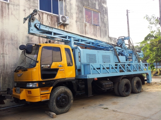 HINO3Mรถเจาะบ่อบาดาลสวยๆพร้อมใช้