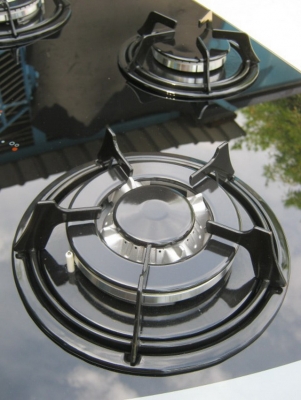 ขายเตาแก๊สเซรามิค ELECTROLUX รุ่น ehg 973 gk สวีเดนแท้ๆ ของใหม่ ซื้อมาไม่ได้ใช้ ขายขาดทุน