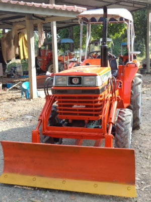ขายรถไถ KUBOTA L1 20 ขายรถไถ KUBOTA L1 20
