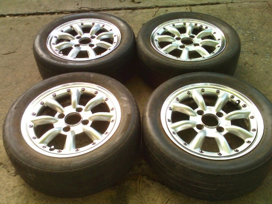 กล้วยแท้ๆ WATANABE ขอบ 15x6 OFF.40 สี่รู 114 สภาพดีสีเดิมจากญี่ปุ่นเลยคับล้อ 2 ชิ้นแท้นะคับ  ขาย   9500