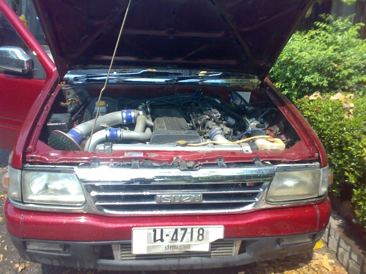 อีซูสุ รุ่นมังกรทอง ปี95แต่งเต็มเครื่องแรง 2 เจ ติดแก๊สหัวฉีดไฟฟ้า สนใจติดต่อมาได้เลยครับ