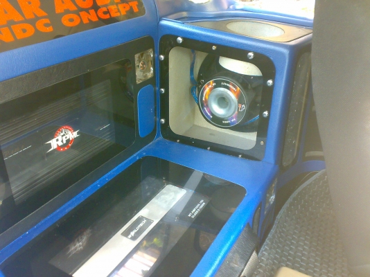 อีซูสุ รุ่นมังกรทอง ปี95แต่งเต็มเครื่องแรง 2 เจ ติดแก๊สหัวฉีดไฟฟ้า สนใจติดต่อมาได้เลยครับ