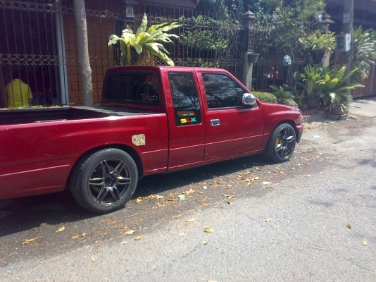 อีซูสุ รุ่นมังกรทอง ปี95แต่งเต็มเครื่องแรง 2 เจ ติดแก๊สหัวฉีดไฟฟ้า สนใจติดต่อมาได้เลยครับ