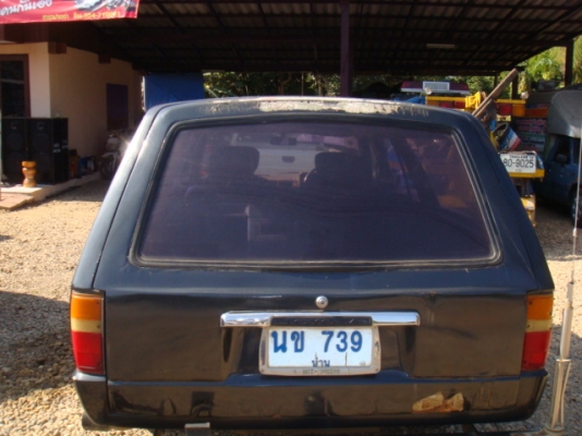 โตโยต้า ฮีโร่แวน 5 ประตู เครื่อง2400cc ภายในดี ขับขี่ดีรถใช้งานอยู่จังหวัดน่าน