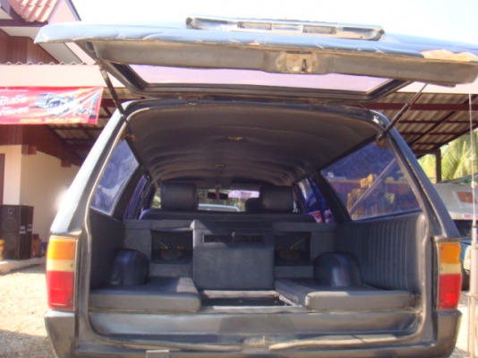 โตโยต้า ฮีโร่แวน 5 ประตู เครื่อง2400cc ภายในดี ขับขี่ดีรถใช้งานอยู่จังหวัดน่าน