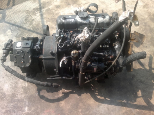 ขายเครื่อง 4 สูบเก่าญี่ปุ่นยี่ห้อ มิตซูบิชิ( K4c) พร้อมCompressor(คอมเพรสเซอร์) สภาพสวย