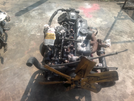 ขายเครื่อง 4 สูบเก่าญี่ปุ่นยี่ห้อ มิตซูบิชิ( K4c) พร้อมCompressor(คอมเพรสเซอร์) สภาพสวย