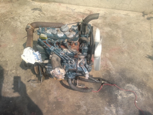 ขายเครื่อง 3 สูบเก่าญี่ปุ่นยี่ห้อคูโบต้ารุ่น D640 ขนาด 16.5 แรงม้าสภาพสวย