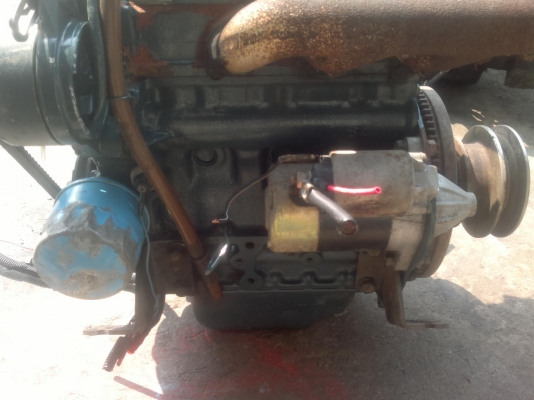 ขายเครื่อง 3 สูบเก่าญี่ปุ่นยี่ห้อคูโบต้ารุ่น D640 ขนาด 16.5 แรงม้าสภาพสวย