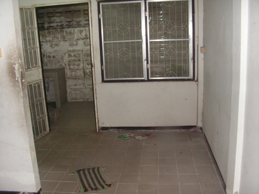 ขายทาวเฮ้าส์18ตารางวา2นอน2น้ำ(คุณเต้ยได้มาเป็นเพื่อนบ้านของผมเเล้วครับ)